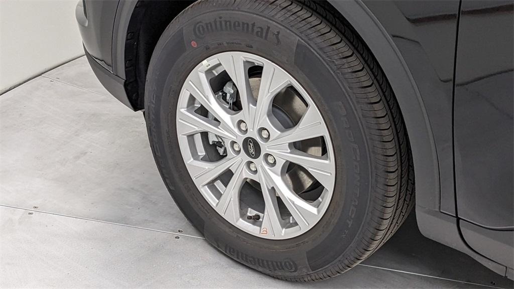 new 2025 Ford Escape car, priced at $34,050