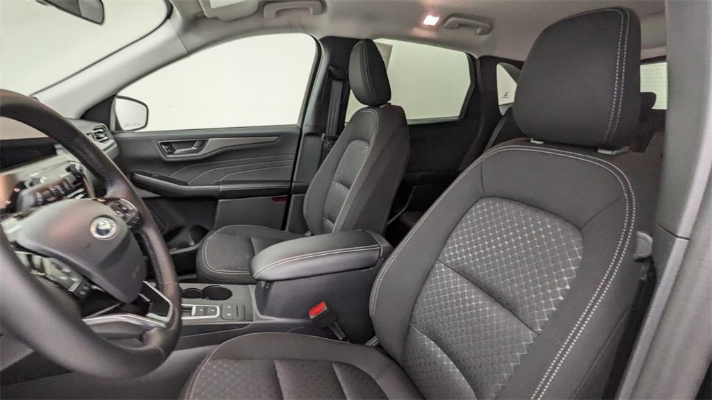 new 2025 Ford Escape car, priced at $34,050