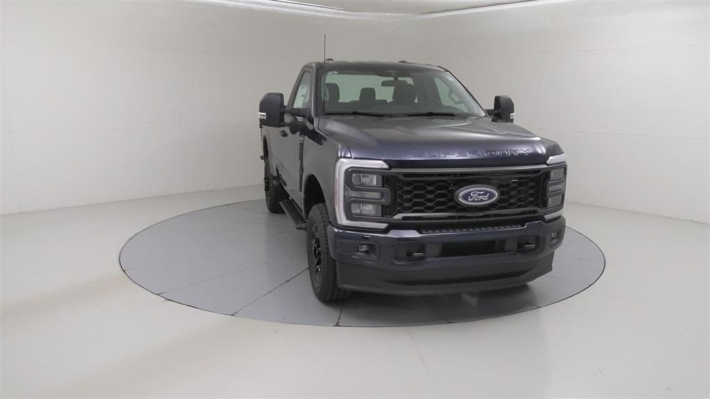 new 2025 Ford F-350 car, priced at $58,885