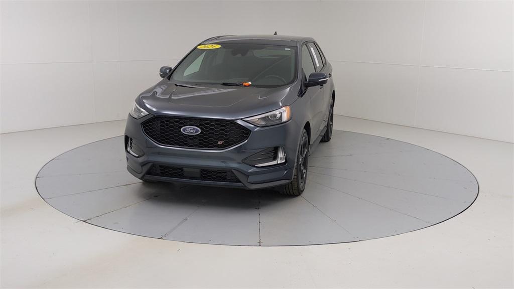 used 2024 Ford Edge car, priced at $34,928