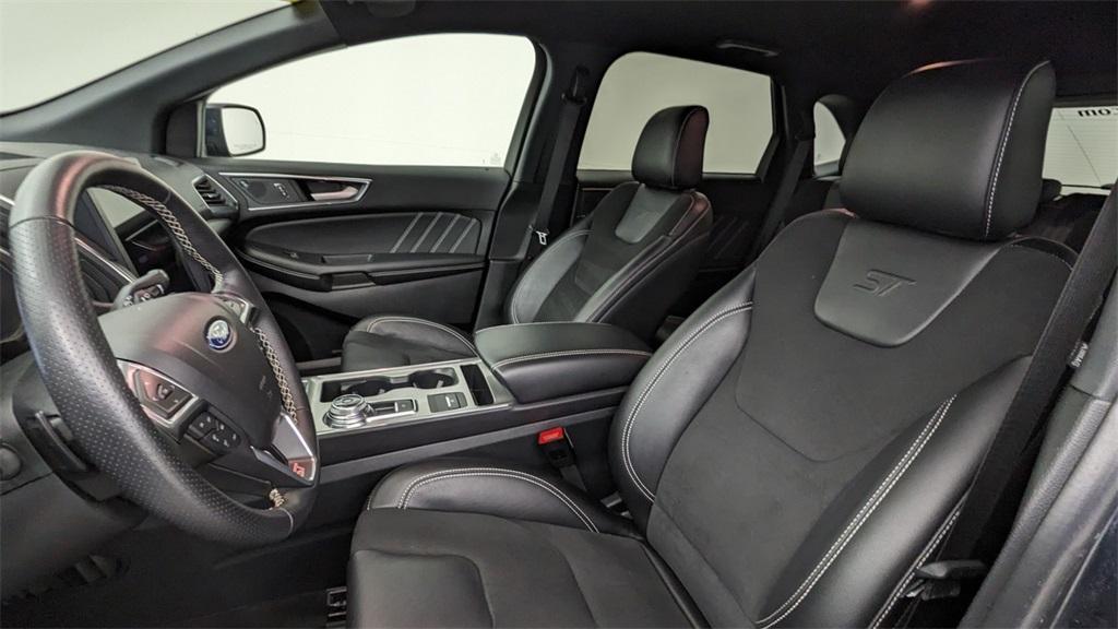 used 2024 Ford Edge car, priced at $34,928