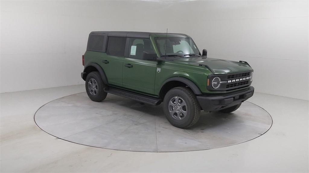 new 2025 Ford Bronco car, priced at $51,260