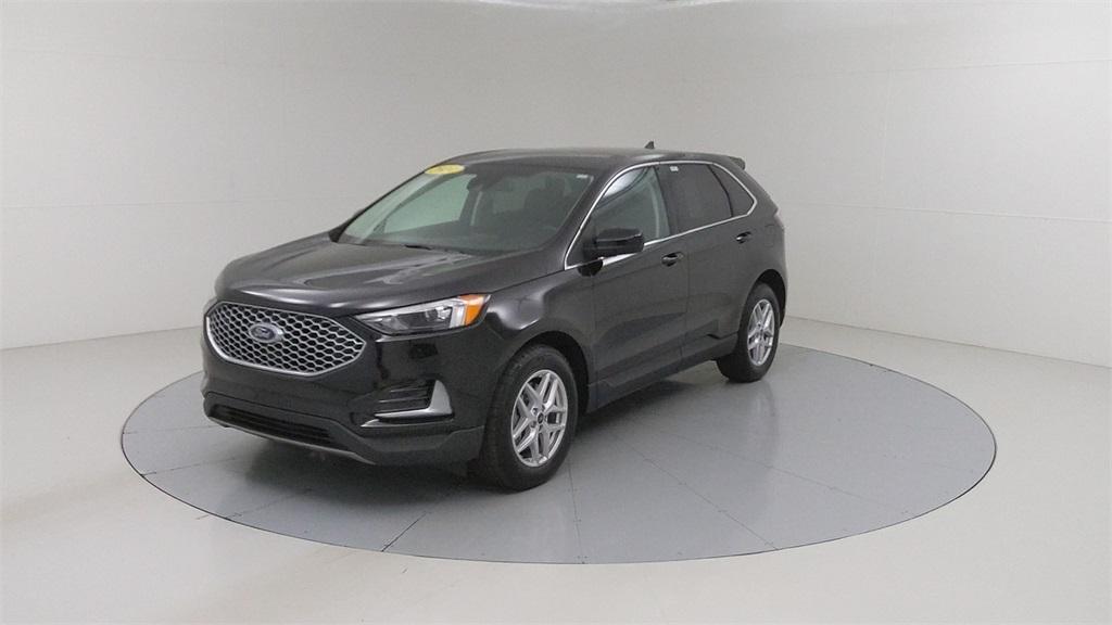 used 2024 Ford Edge car, priced at $30,759