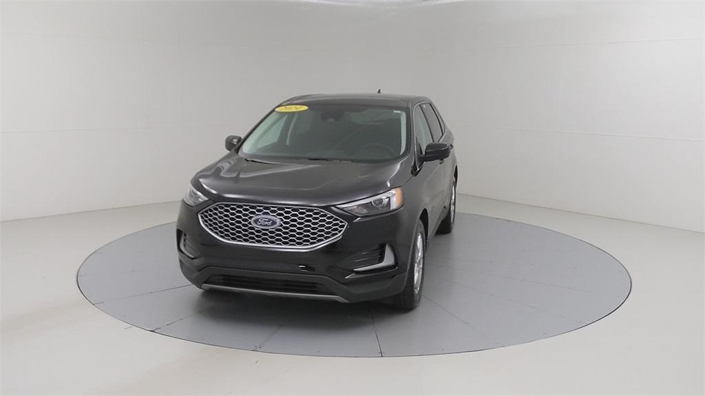 used 2024 Ford Edge car, priced at $30,759