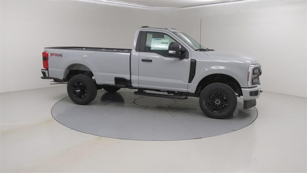 new 2025 Ford F-350 car, priced at $57,720