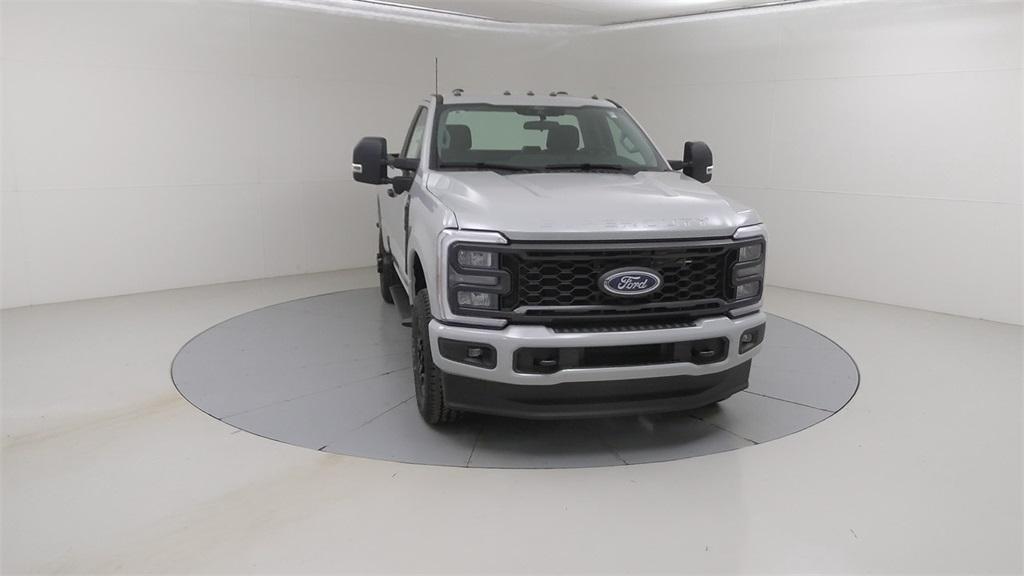 new 2025 Ford F-350 car, priced at $57,720