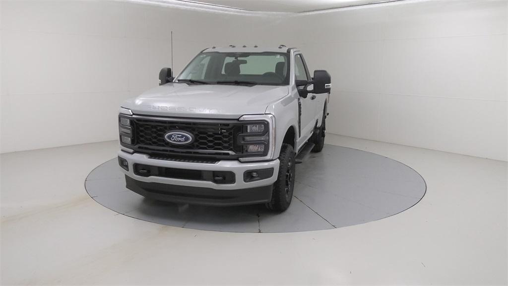 new 2025 Ford F-350 car, priced at $57,720