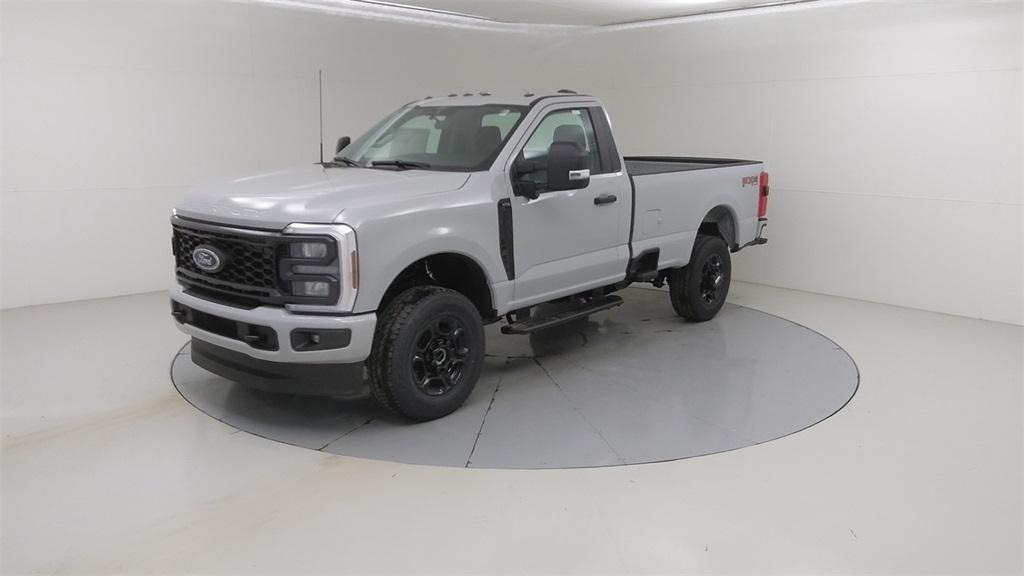 new 2025 Ford F-350 car, priced at $57,720