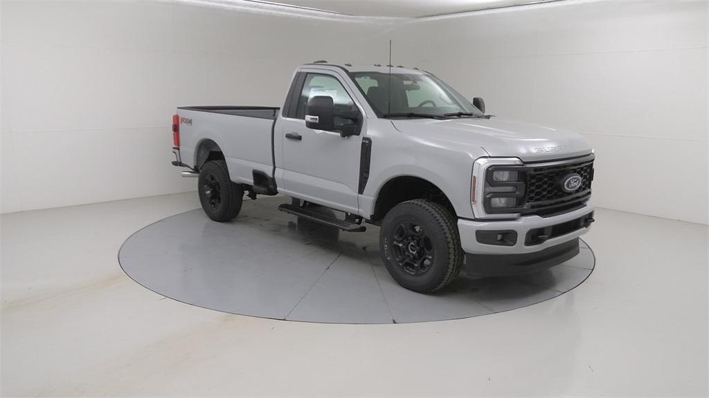 new 2025 Ford F-350 car, priced at $57,720
