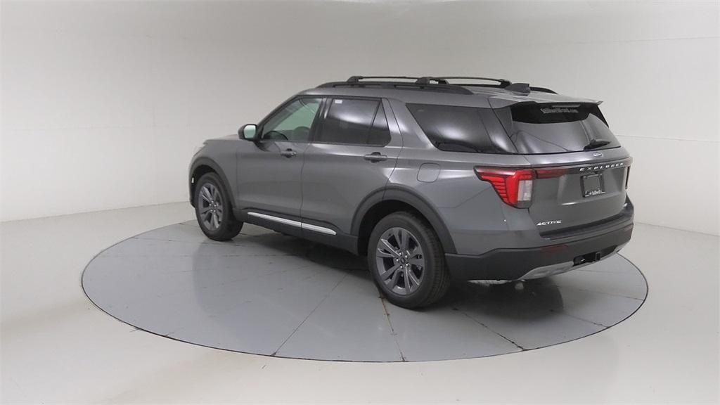 new 2025 Ford Explorer car, priced at $51,600