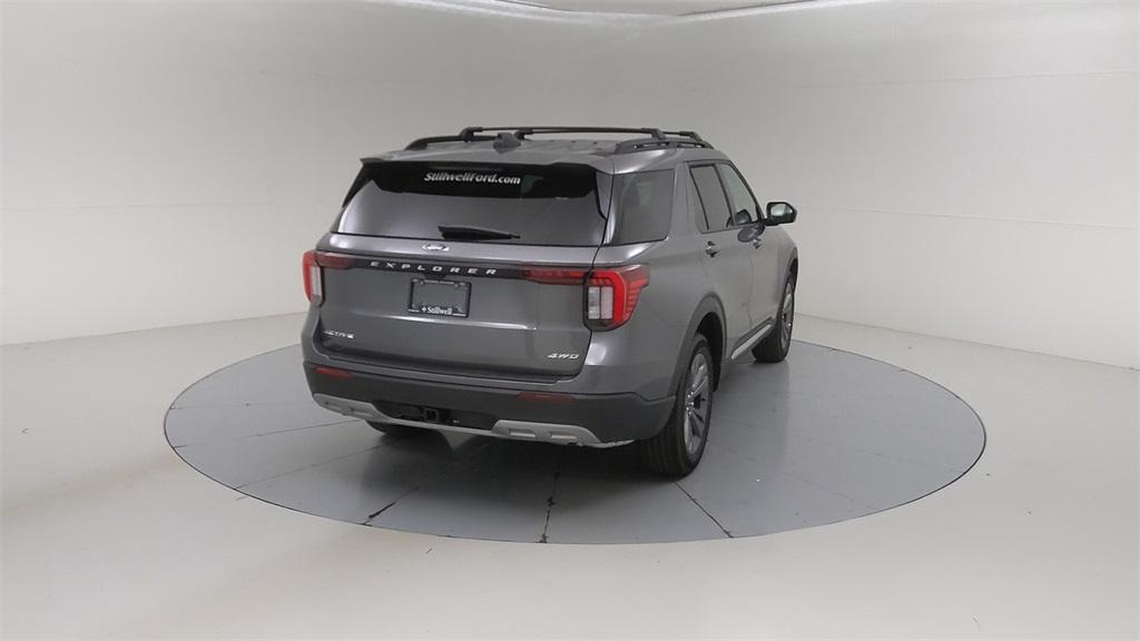 new 2025 Ford Explorer car, priced at $49,905