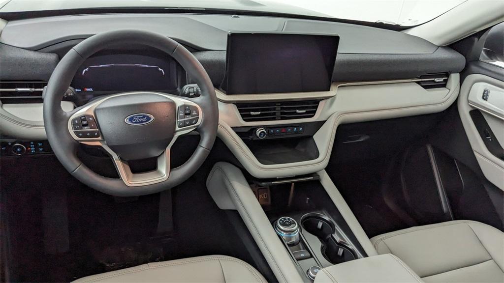 new 2025 Ford Explorer car, priced at $49,905