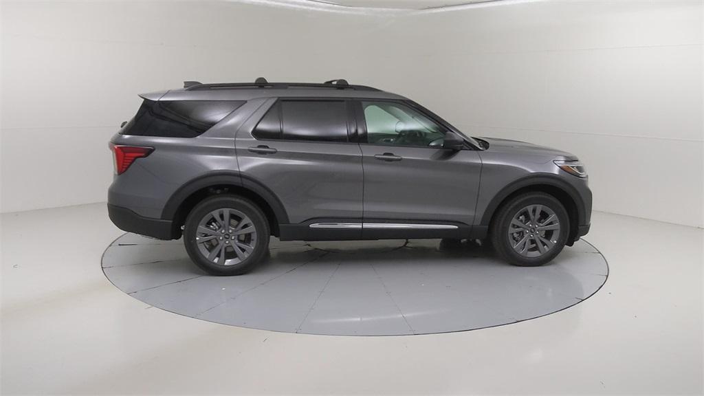 new 2025 Ford Explorer car, priced at $49,905
