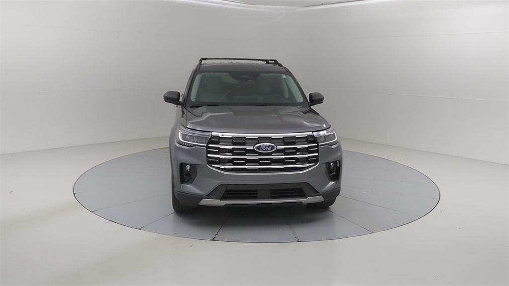 new 2025 Ford Explorer car, priced at $49,905