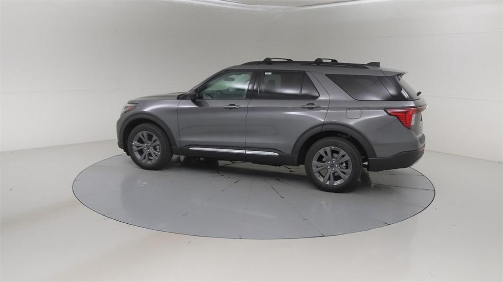 new 2025 Ford Explorer car, priced at $49,905