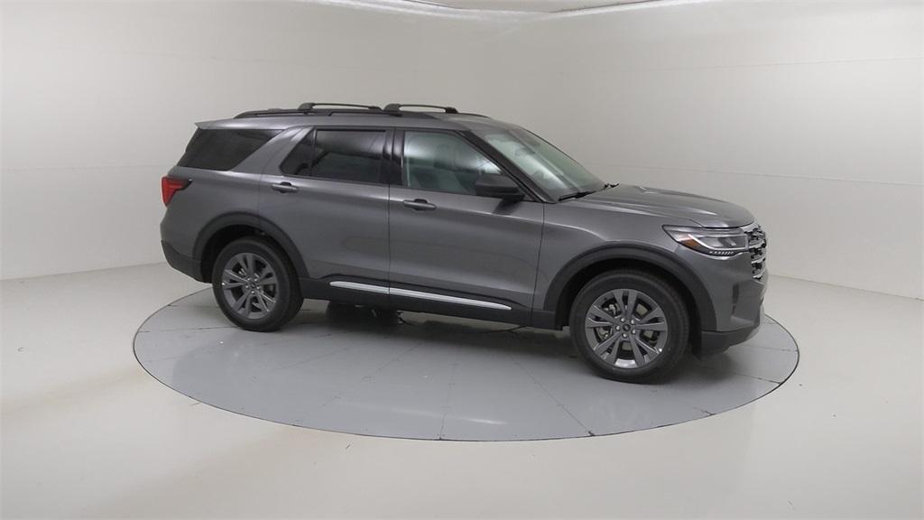 new 2025 Ford Explorer car, priced at $49,905