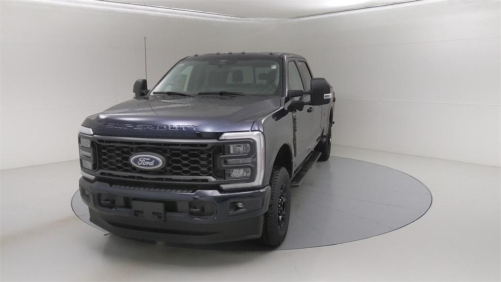 new 2024 Ford F-350 car, priced at $63,010