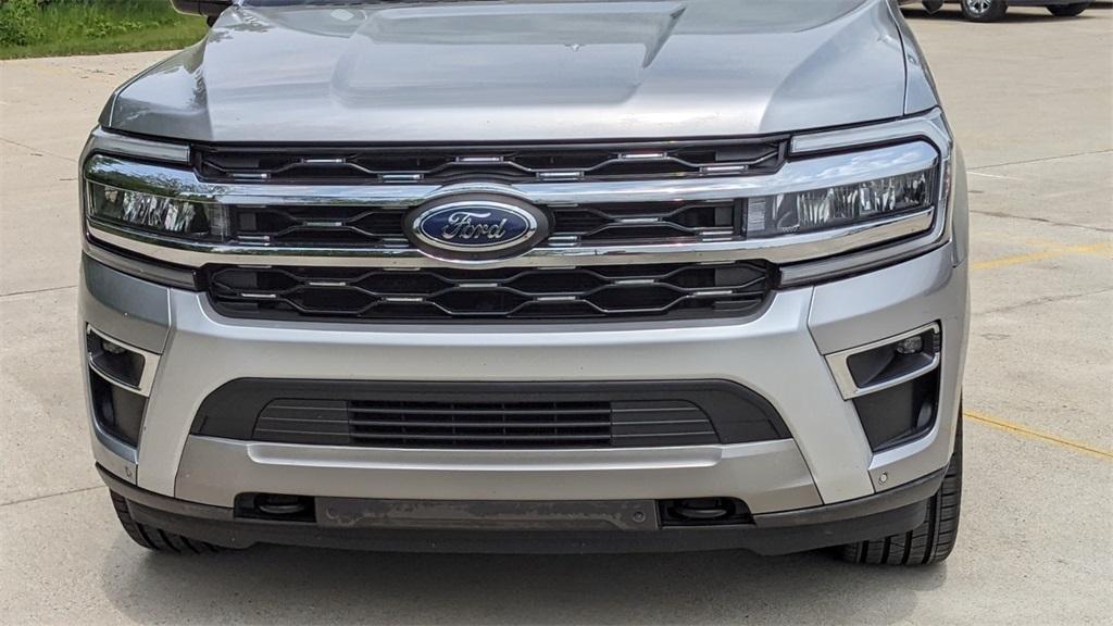 used 2022 Ford Expedition Max car, priced at $48,694