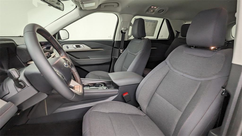 new 2025 Ford Explorer car, priced at $44,145