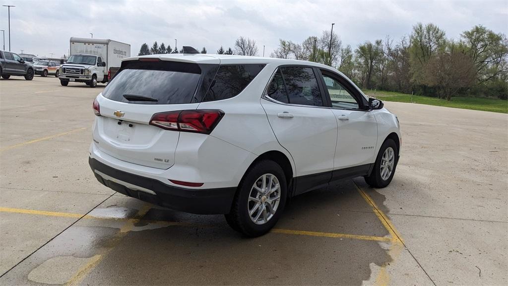 used 2024 Chevrolet Equinox car, priced at $25,189