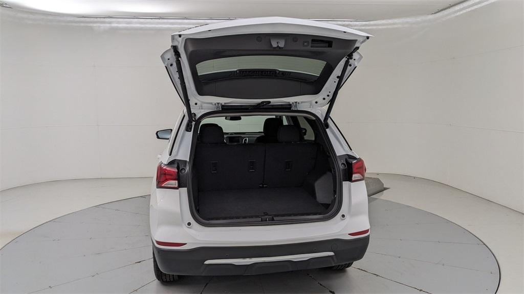 used 2024 Chevrolet Equinox car, priced at $24,800