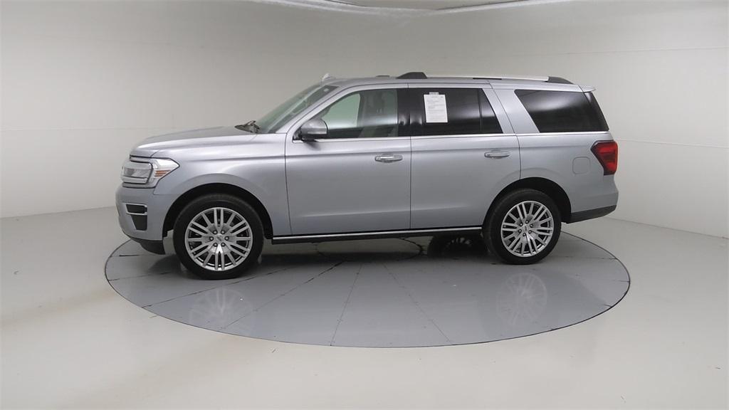 used 2024 Ford Expedition car, priced at $61,602