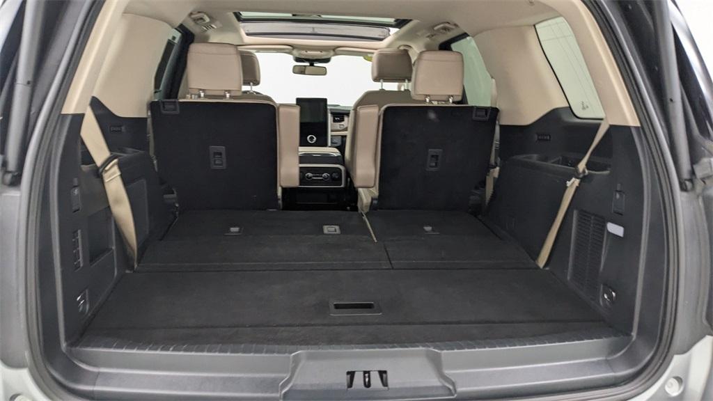 used 2024 Ford Expedition car, priced at $61,602