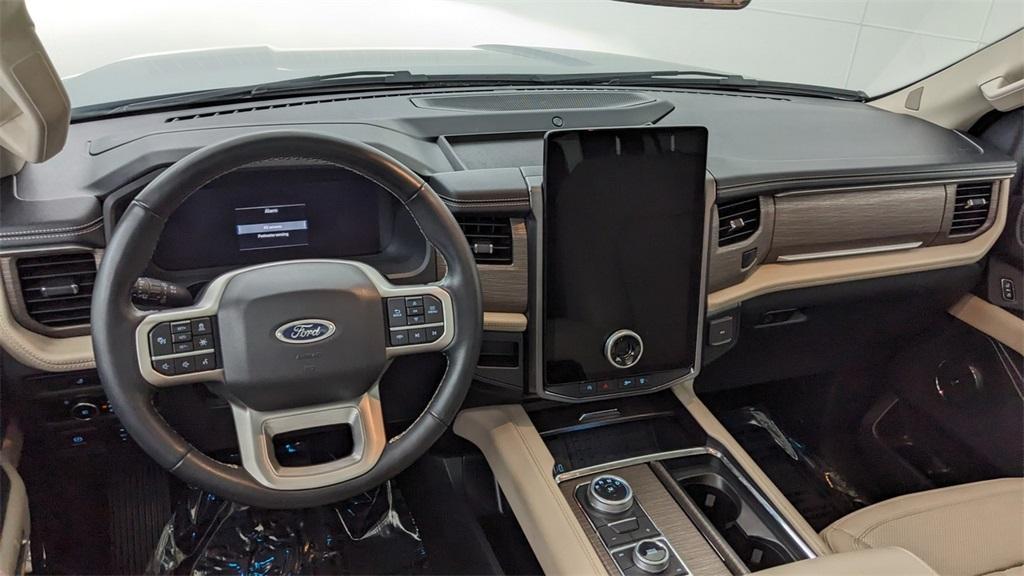 used 2024 Ford Expedition car, priced at $61,602