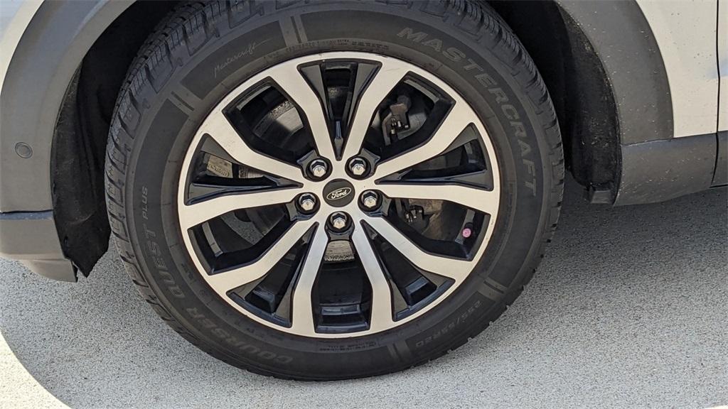 used 2022 Ford F-150 car, priced at $38,080