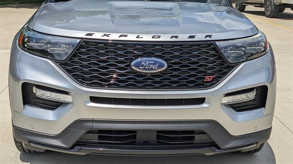 used 2022 Ford F-150 car, priced at $38,080