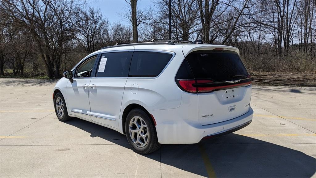used 2023 Chrysler Pacifica car, priced at $29,060