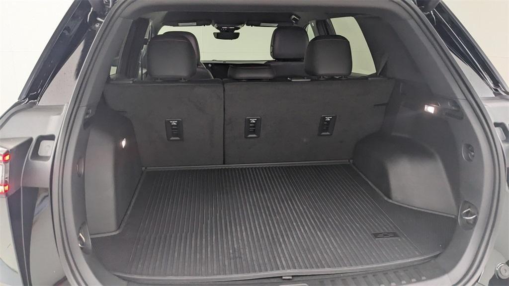 used 2025 Chevrolet Equinox car, priced at $35,315
