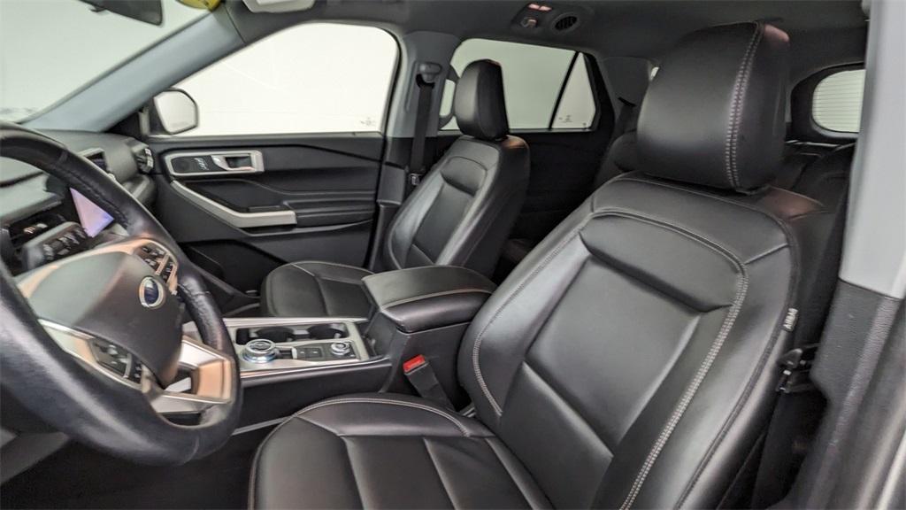 used 2022 Ford Explorer car, priced at $32,146