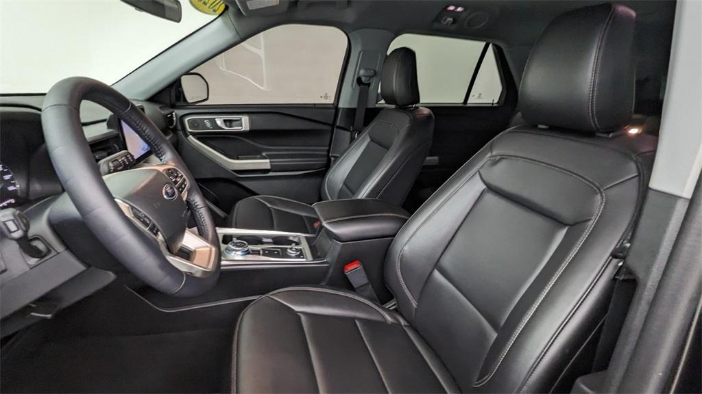 used 2023 Ford Explorer car, priced at $35,007