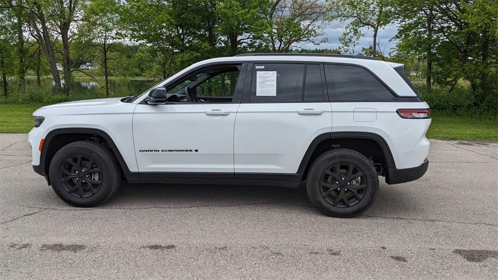 used 2024 Jeep Grand Cherokee car, priced at $36,353