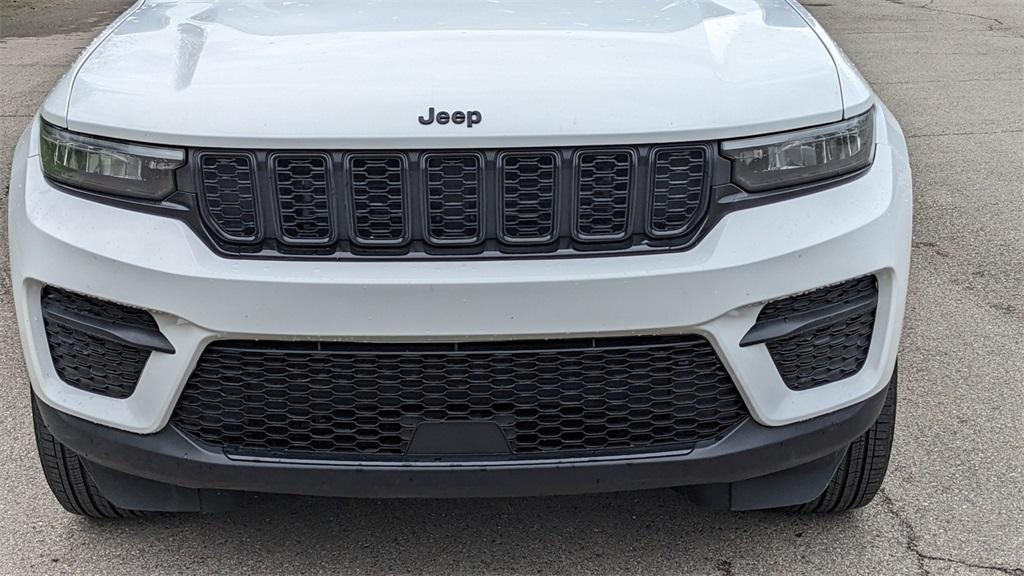 used 2024 Jeep Grand Cherokee car, priced at $36,353