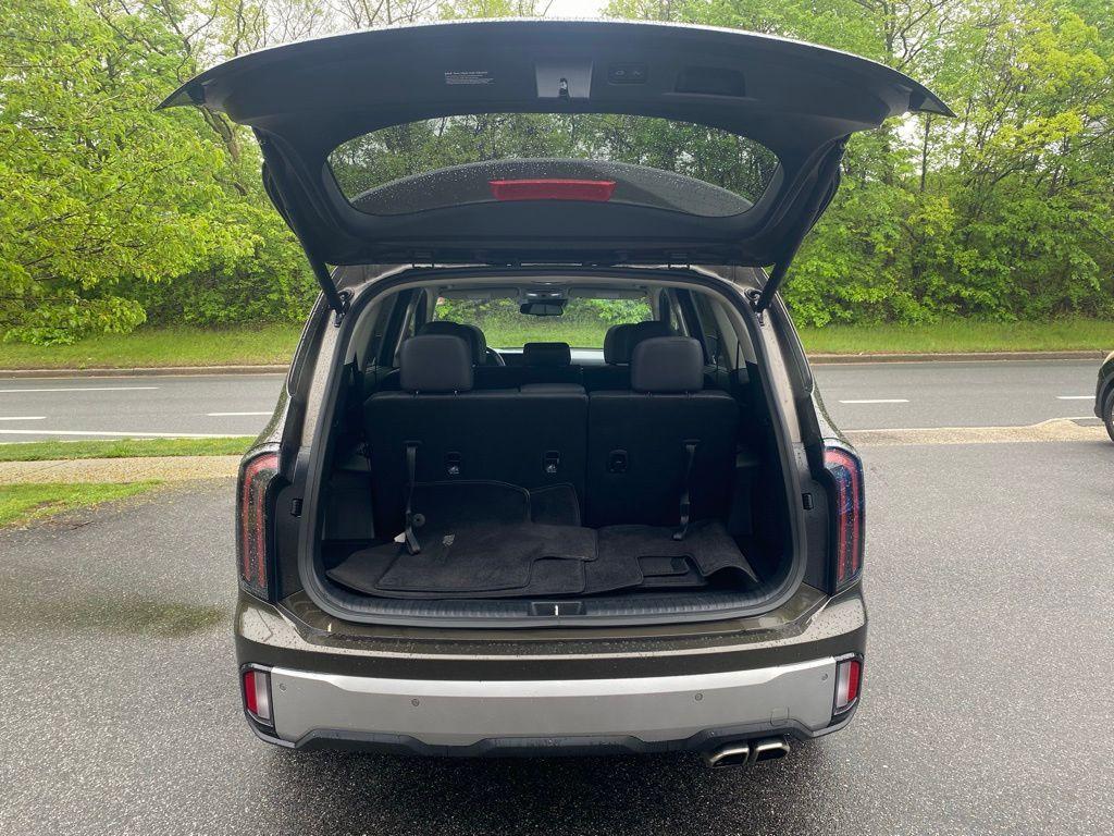 used 2023 Kia Telluride car, priced at $34,624