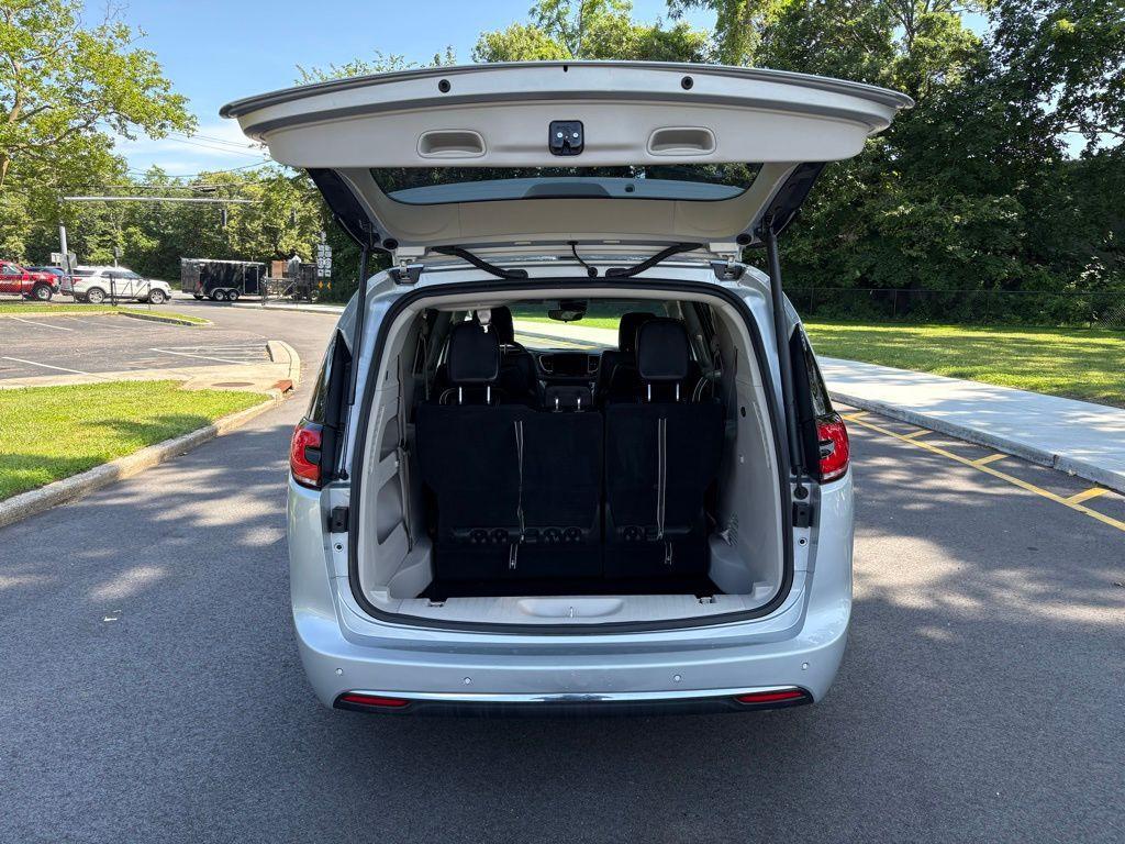 used 2023 Chrysler Pacifica car, priced at $21,458
