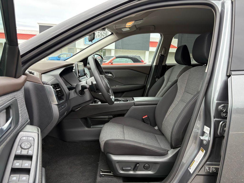 used 2021 Nissan Rogue car, priced at $19,501