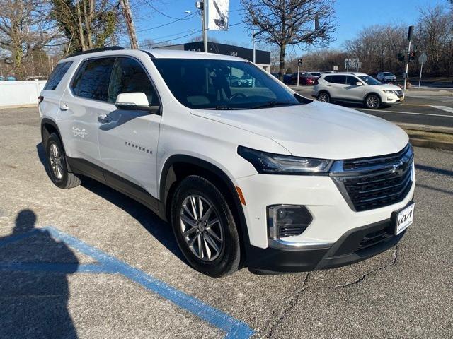 used 2022 Chevrolet Traverse car, priced at $27,555