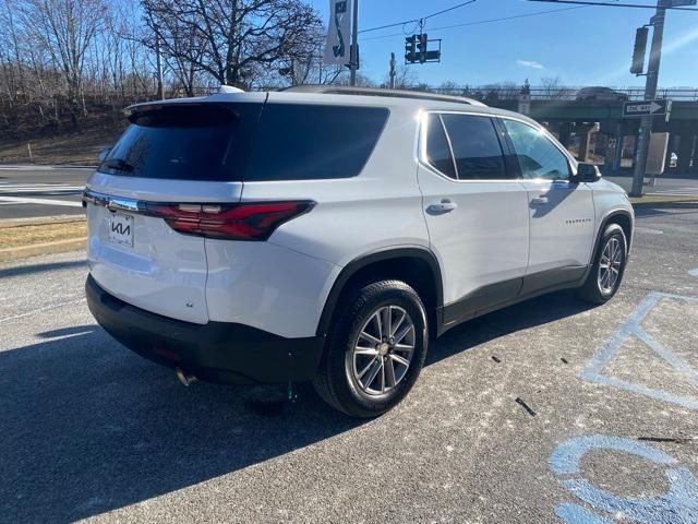 used 2022 Chevrolet Traverse car, priced at $27,555