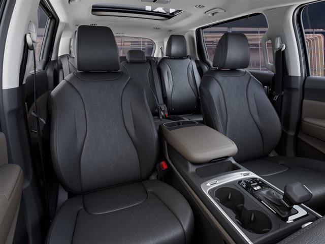 new 2025 Kia Carnival car, priced at $47,635