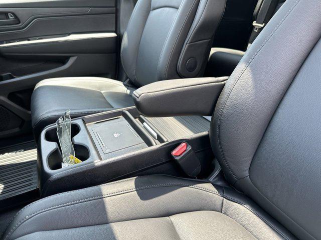 used 2025 Honda Odyssey car, priced at $42,800