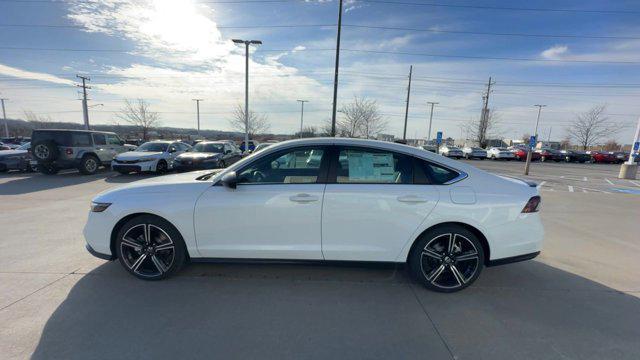 new 2025 Honda Accord Hybrid car, priced at $35,205