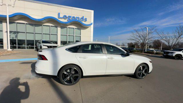 new 2025 Honda Accord Hybrid car, priced at $35,205