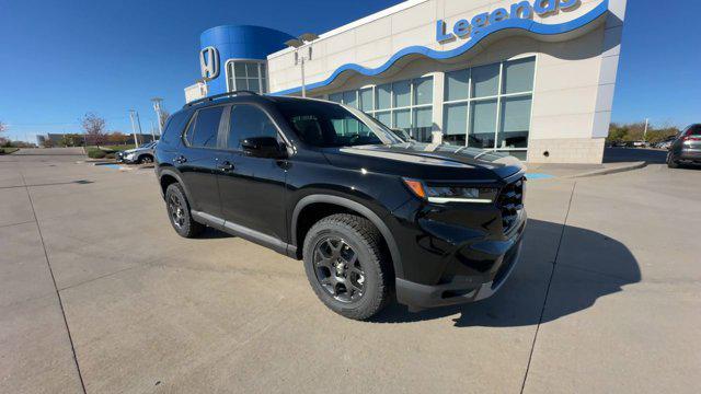 new 2025 Honda Pilot car, priced at $48,295