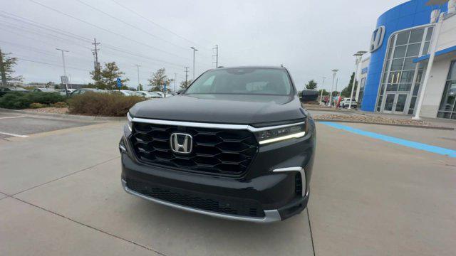 new 2025 Honda Pilot car, priced at $54,530