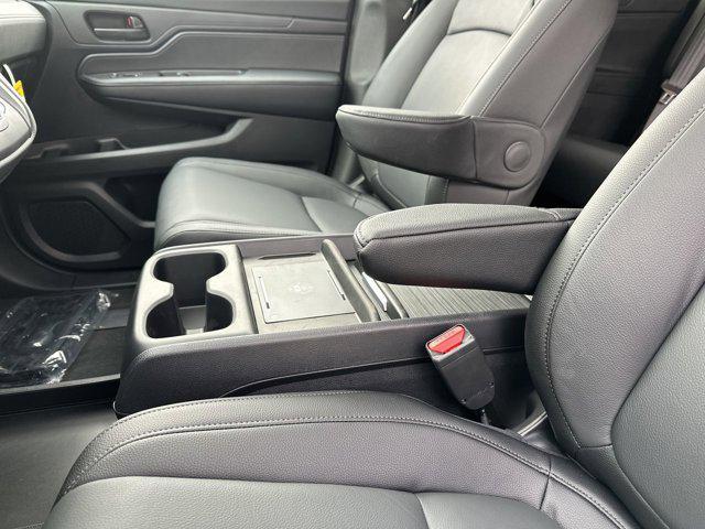 new 2026 Honda Odyssey car, priced at $43,245