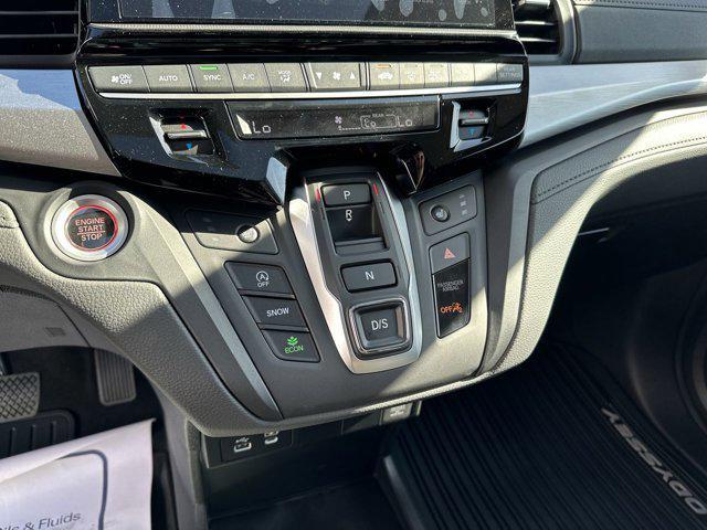 used 2026 Honda Odyssey car, priced at $43,000