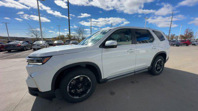 new 2025 Honda Pilot car, priced at $47,150